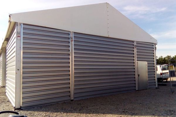 Kalthalle 10m Spannweite mit Trapezblechverkleidung 75kg Schneelast